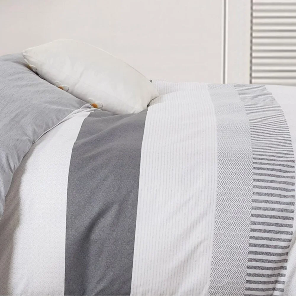 Reversible Comforter Set Gray White Striped‎ Modern Minimalist Contemporary